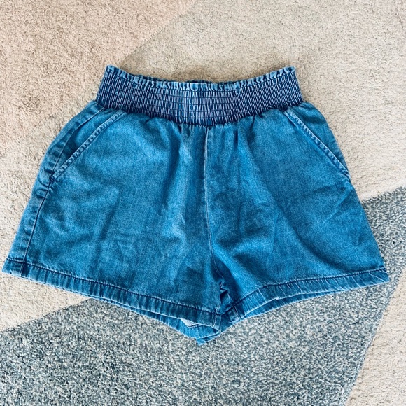 Universal Thread Denim Shorts - Picture 1 of 3